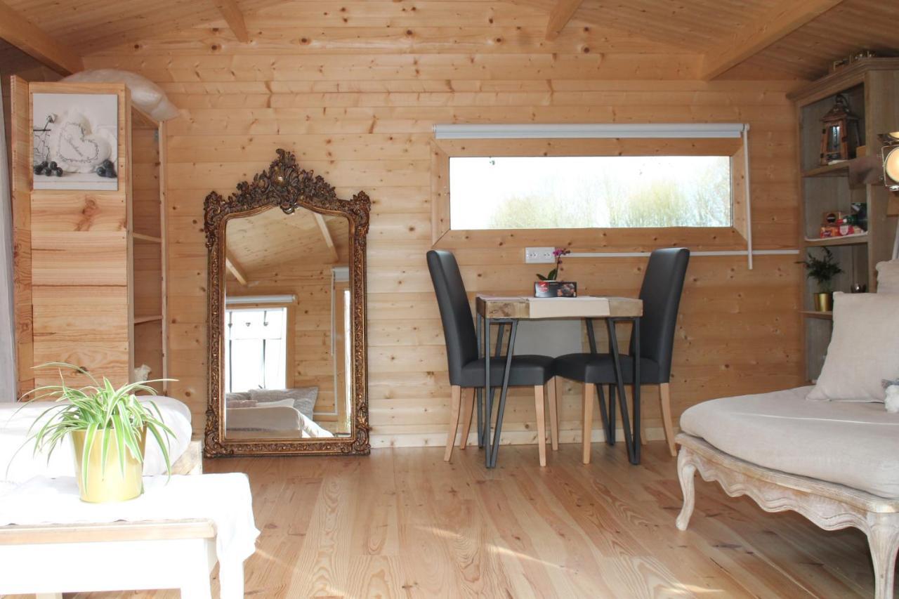 Chambre Studio Photo Chalet Sdb Partagee A Proximite Chavagne Exterior foto